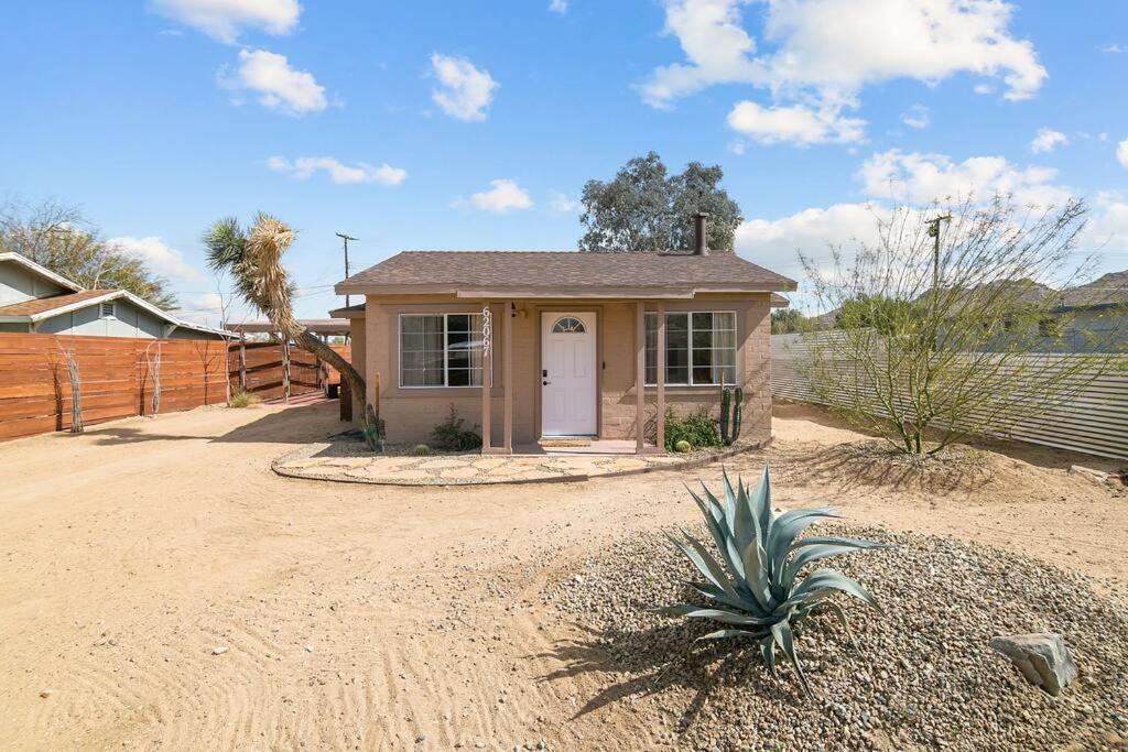 The Desert Nomad Retreat In Joshua Tree Village Exterior photo