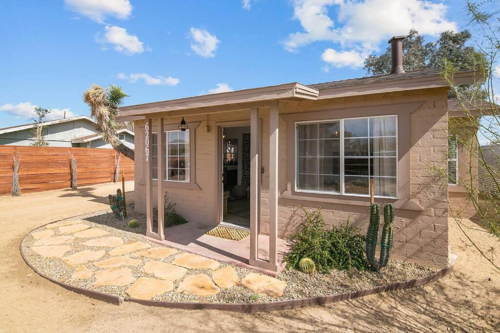 The Desert Nomad Retreat In Joshua Tree Village Exterior photo